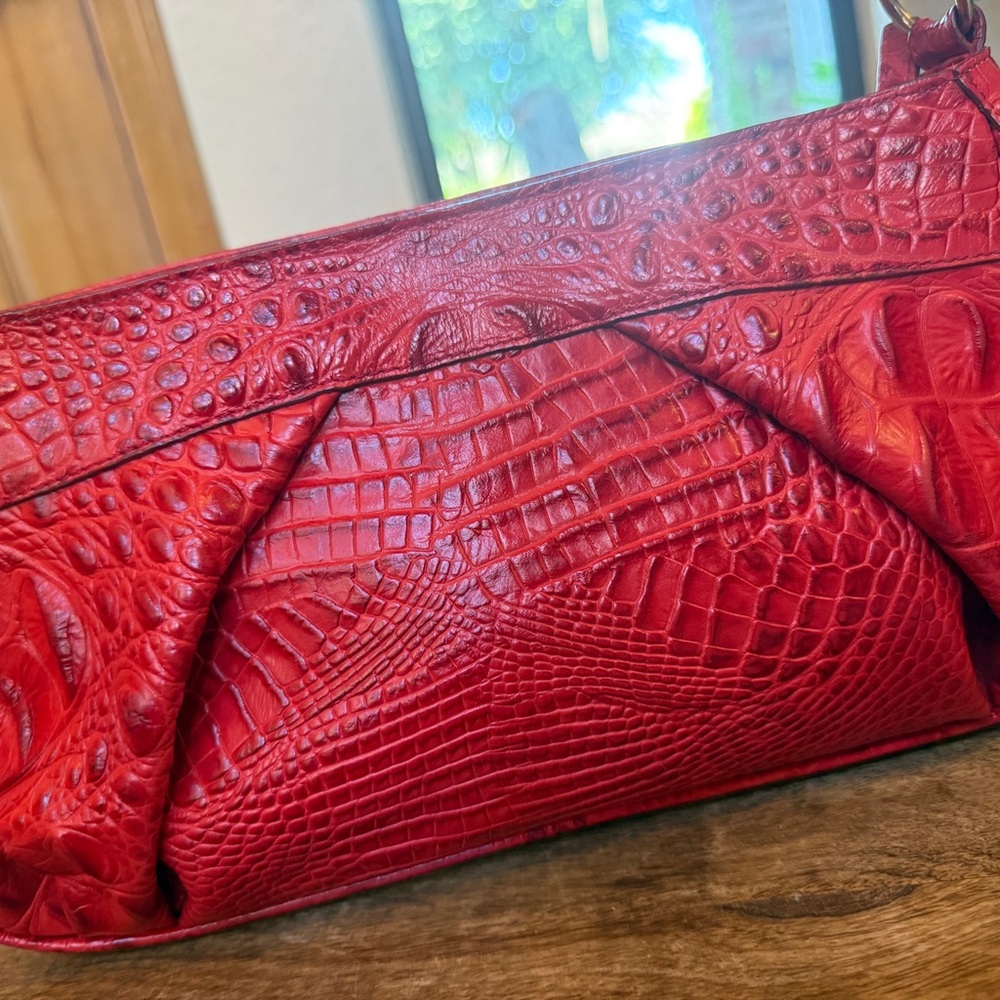 Brahmin Red Croc-Embossed Leather Shoulder Bag with Gold-Tone Clasp - Picture 4 of 10